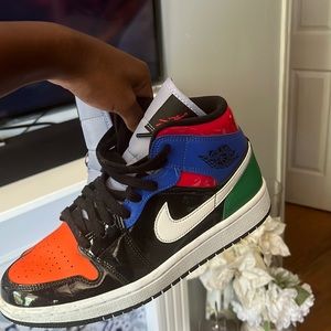 Wmns Air Jordan 1 Mid SE ’Multi